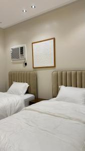 Camera con 2 Letti e TV a parete di وصول ذاتي Alsumo-apartment a Gedda Altre 21 foto