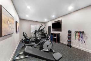 Fitness centrum a/nebo fitness zařízení v ubytování Best Western Halito Inn