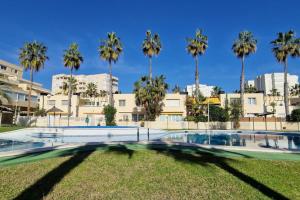 Πισίνα στο ή κοντά στο Seafront House,Sea Views,Pool and BBQ, Airport 10 mns
