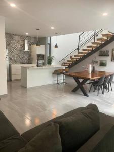 Dapur atau dapur kecil di Casa en Mayorazgo