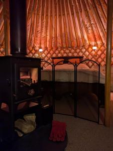 Go Eco Glamping客房内的一张或多张床位
