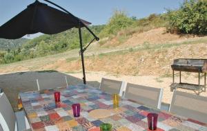 Φυσικό τοπίο κοντά σε αυτή η παραθεριστική κατοικία +9 φωτογραφίες