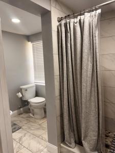 Fotografie z fotogalerie ubytování The Coleman King Room v destinaci Sanford