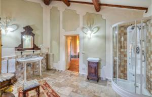 Łazienka w obiekcie Villa Pieve, Lucignano