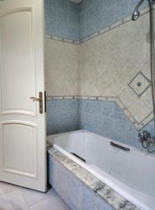 Koupelna v ubytování S+2 manzah 7 bis + 15 fotografií