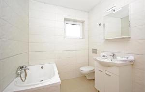 Koupelna v ubytování Holiday Home Prolozac Donji Ix