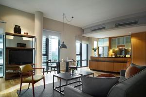 Posezení v ubytování E&O Residences Kuala Lumpur