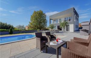 Basen w obiekcie Villa Bella Area lub w pobliżu