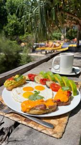 キウェンワにあるZ-Breeze Zanzibarの卵野菜盛り合わせ