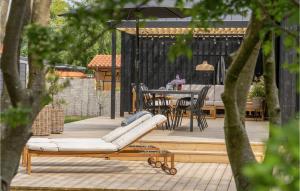 Aed väljaspool majutusasutust 3 Bedroom Stunning Home In Juelsminde