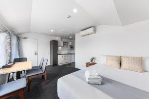 Kuchyň nebo kuchyňský kout v ubytování 315 Motel Riccarton
