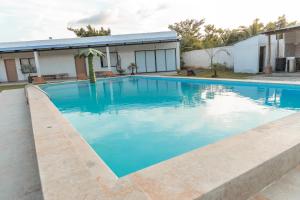 Πισίνα στο ή κοντά στο La Maye casa finca