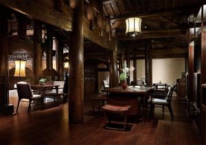 Veitingastaður eða matsölustaður á 上海松江广富林宰相府酒店