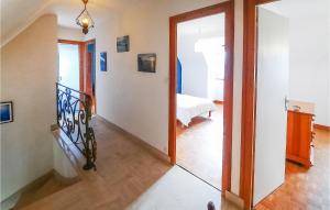 Posteľ alebo postele v izbe v ubytovaní 4 Bedroom Nice Home In Plougasnou