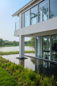 Vrt pred nastanitvijo Jiangnan House Yangcheng Lake Kunshan