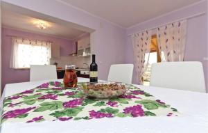 Nápoje v ubytování Holiday Home Peresiji I