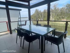 Gallery image of Cabin 51 - Lake Conjola in Conjola +6 photos