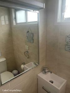 Gallery image of Cabin 51 - Lake Conjola in Conjola