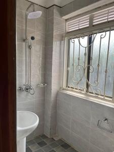 Imagen de la galería de Ingrid's Place - Namugongo, en Namugongo 4 fotos más