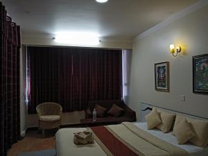 Hotel Pristine的休息区