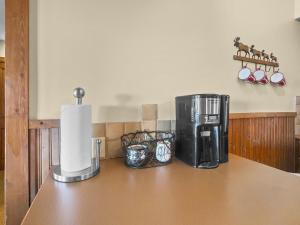 Παροχές για τσάι/καφέ στο Highland House 209 Steps From The Slopes Ski In Out Hot Tub Village