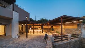 Το κτήριο όπου στεγάζεται  το ξενοδοχείο