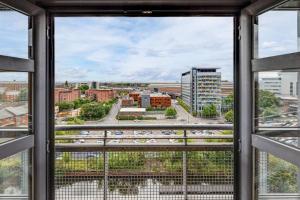 Μπαλκόνι ή βεράντα στο Large 2 Bed 2 Bath Central Manchester