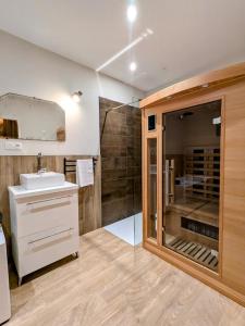 Η κουζίνα ή μικρή κουζίνα στο l'Atelier, sauna & spa