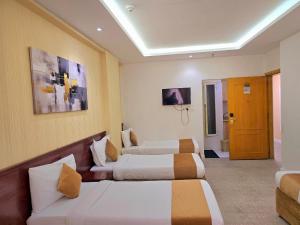 Televisyen dan/atau pusat hiburan di Abed Massoudi Ajyad Hotel