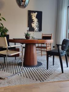 Et opholdsområde på Tilava saunallinen kolmio + 20 billeder