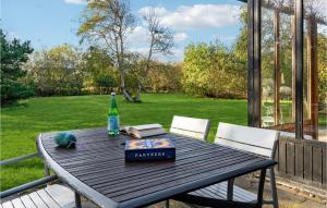 Zahrada ubytování Pet Friendly Home In Fanø With Wifi + 12 fotografií
