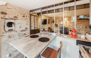 Φωτογραφία από το άλμπουμ του Stunning Home In Frossay With Wifi σε Frossay