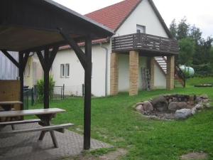 Foto dalla galleria di Ferienwohnung Stadermann Eg a Strietfeld