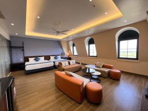 Voodi või voodid majutusasutuse Edenam Boutique Hotel Ha Long toas +32 fotot