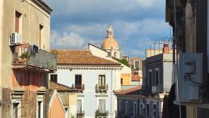 Γενική άποψη της πόλης Κατάνια ή θέα της πόλης από  αυτό το διαμέρισμα