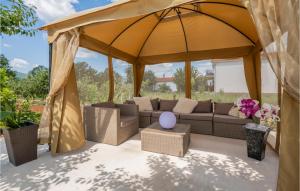 Posezení v ubytování Holiday Home Prolozac Donji Ix