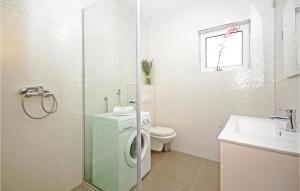 Koupelna v ubytování Holiday Home Prolozac Donji Ix
