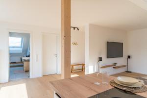 Kuchyň nebo kuchyňský kout v ubytování Modernes Apartment in Langenbach bei München, nahe Flughafen München