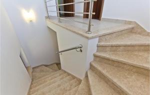 Fotografie z fotogalerie ubytování Pet Friendly Home In Sveti Kirin v destinaci Juršići