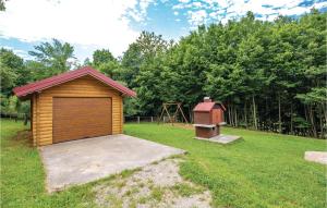 Zahrada ubytování Pet Friendly Home In Licki Osik