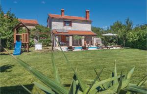 Zahrada ubytování Holiday Home Cabrunici Vi + 44 fotografií