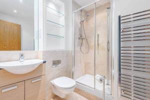 Ένα μπάνιο στο The Argyle Apartment +9 φωτογραφίες