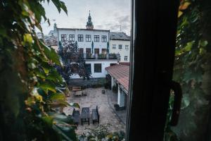 Vonkajšia záhrada v ubytovaní Hotel Centrum