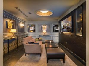 Posezení v ubytování Cassidys Hotel