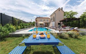 Πισίνα στο ή κοντά στο Pet Friendly Home In Karakasica +55 φωτογραφίες