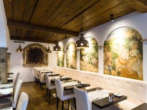 Restoran atau tempat lain untuk makan di Hotel Royal