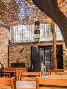 A restaurant or other place to eat at Casa Maria Hotel