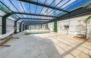 Bazén v ubytování Le Loft De La Grange nebo v jeho okolí