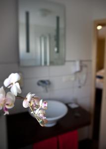 Koupelna v ubytování Hotel Rosenhof Garni