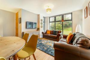 Телевизор и/или развлекательный центр в 9 Blue Hill Park, Ambleside